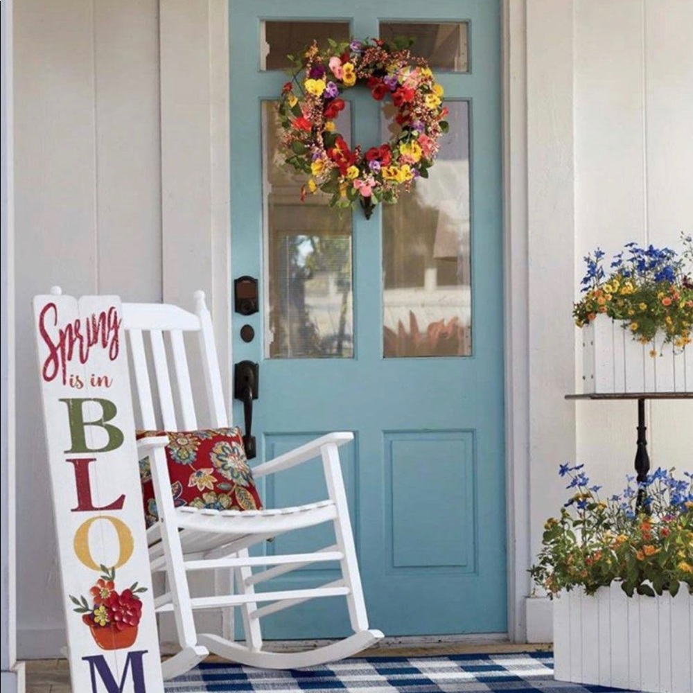 CLOSING THE DOORS-SHOE SALE